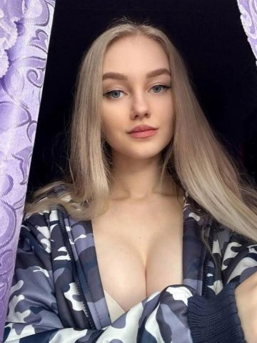 Лена Сочная Блондинка